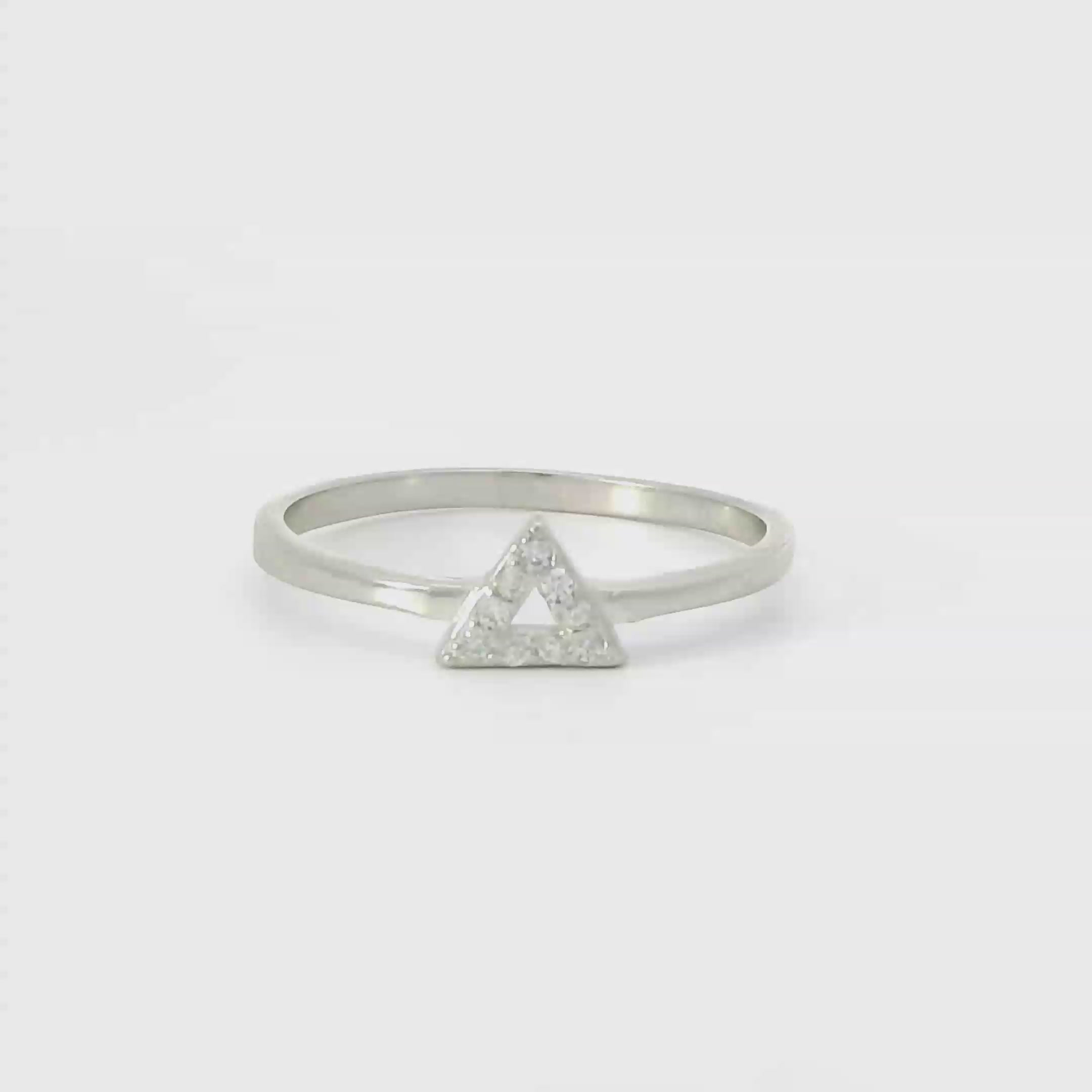 Sterling silver ring with cubic zirconia (Triangle)