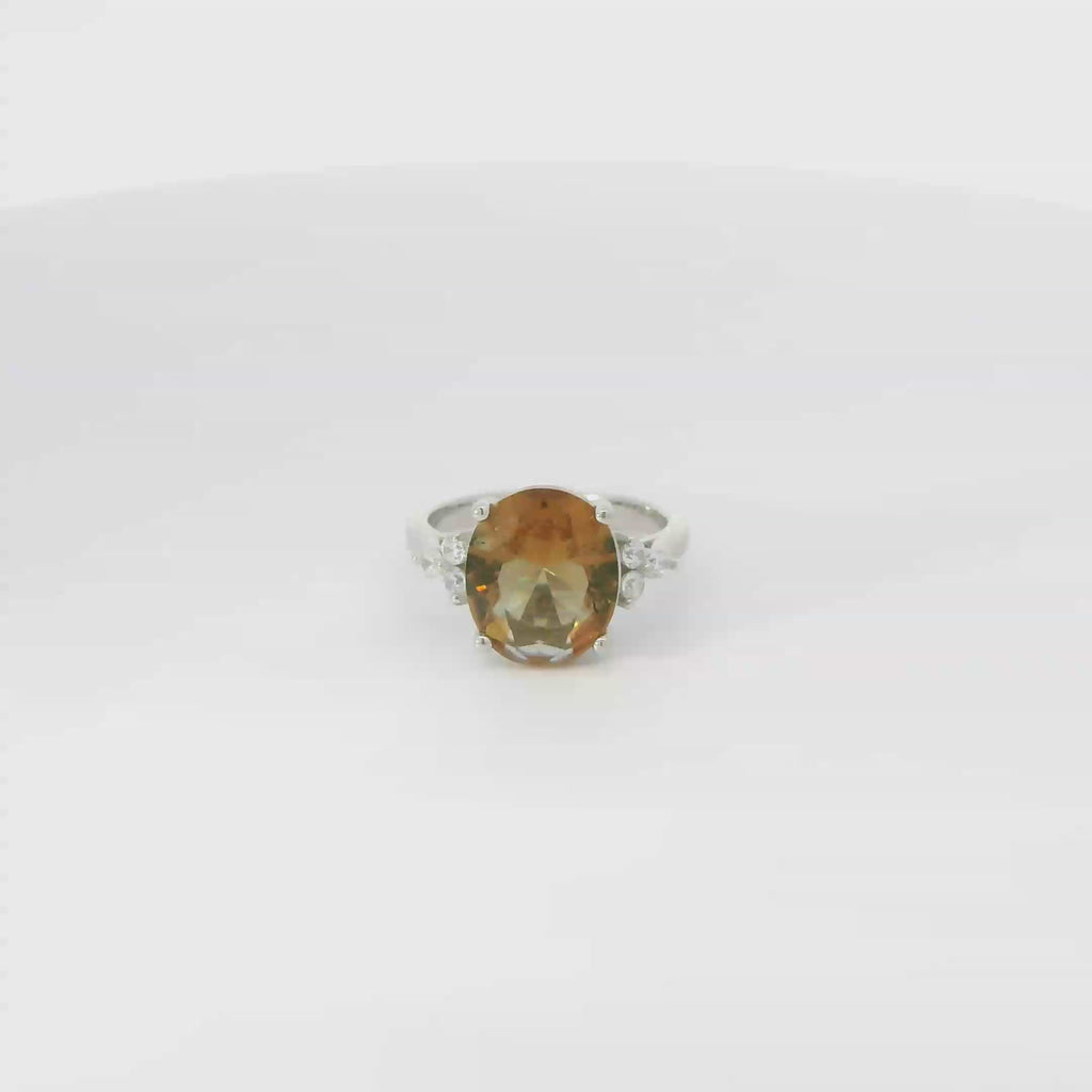 ZULTANITE RING, ZULTANITE CUBIC ZIRCONIA STERLING SILVER , THE COLOR OF THE STONE CHANGES WITH DIFFERENT LIGHTING (OVAL SHAPE)