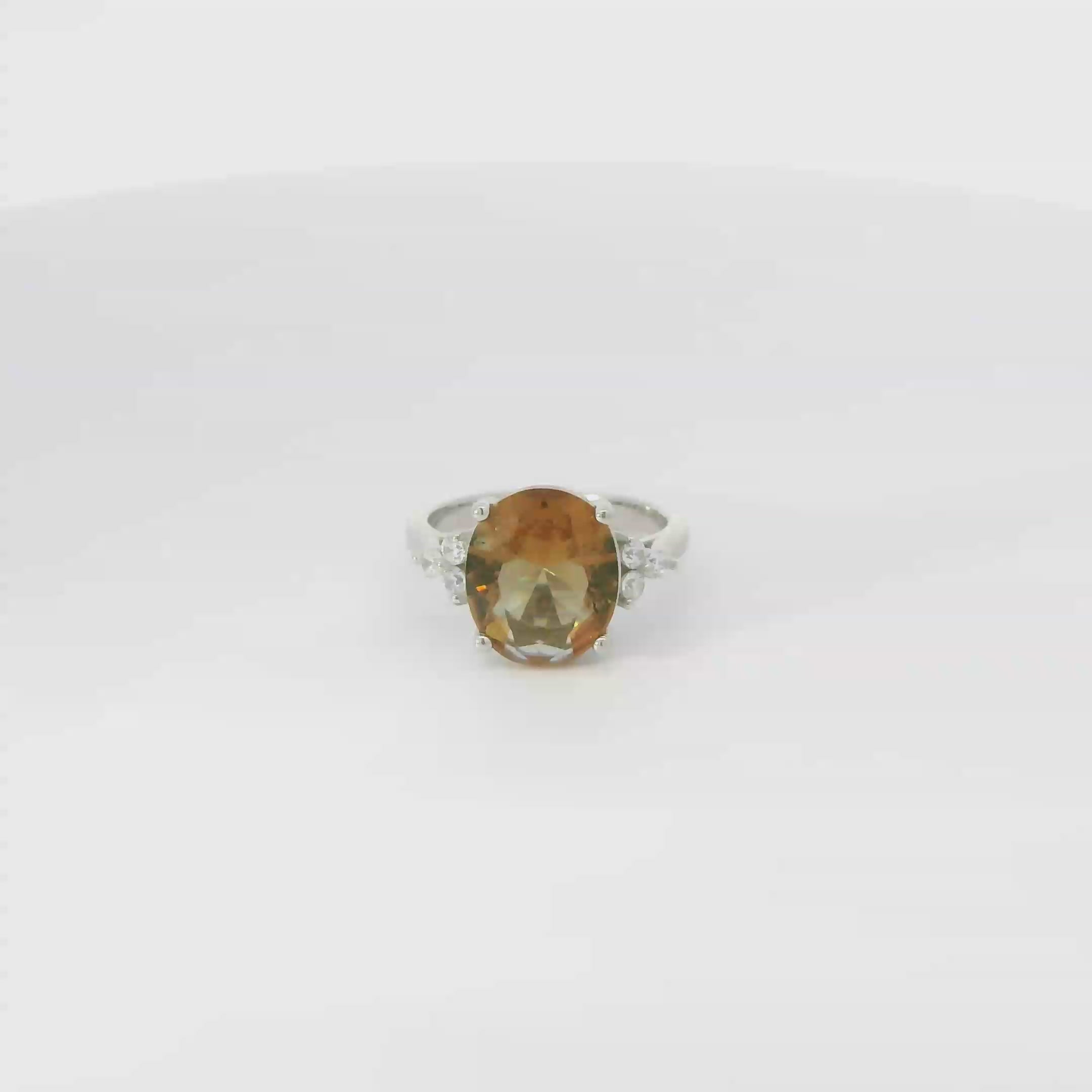 ZULTANITE RING, ZULTANITE CUBIC ZIRCONIA STERLING SILVER , THE COLOR OF THE STONE CHANGES WITH DIFFERENT LIGHTING (OVAL SHAPE)