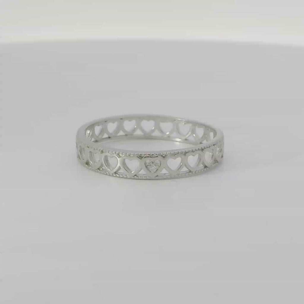 Sterling Silver ring with cubic zirconia (Hearts)