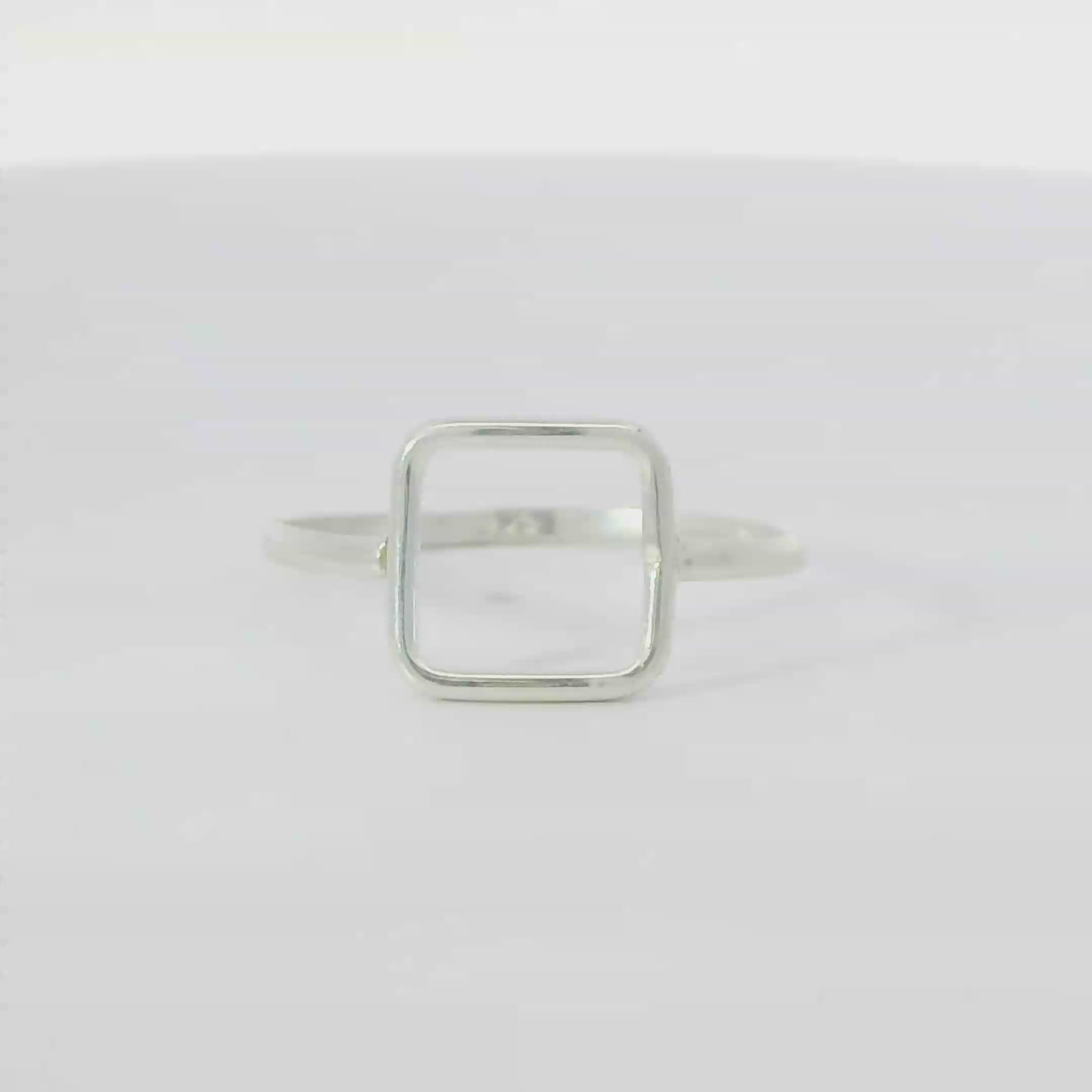 Sterling silver ring (Square)