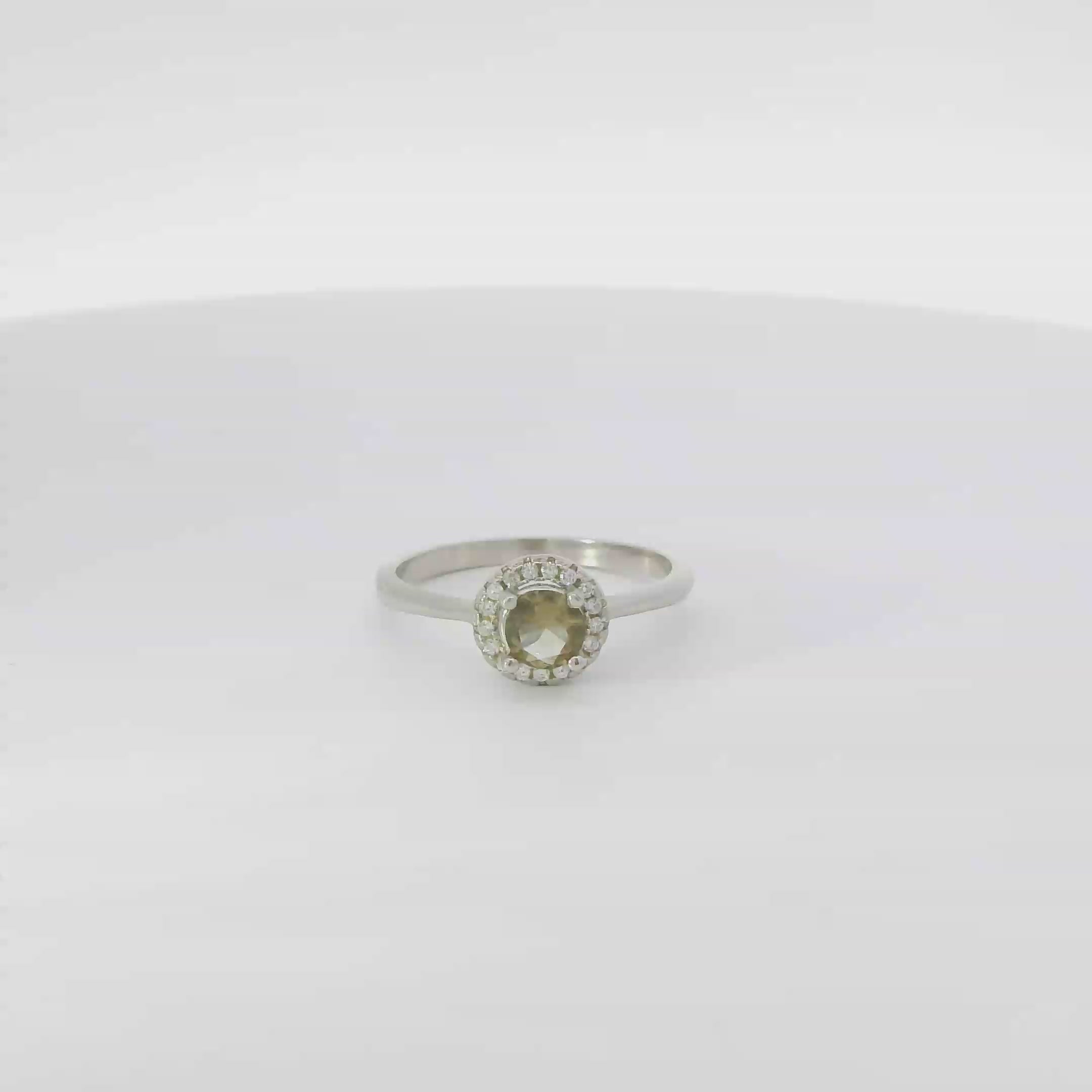 ZULTANITE RING, CUBIC ZIRCONIA STERLING SILVER, THE COLOR OF THE STONE CHANGES WITH DIFFERENT LIGHTING (ROUND SHAPE)