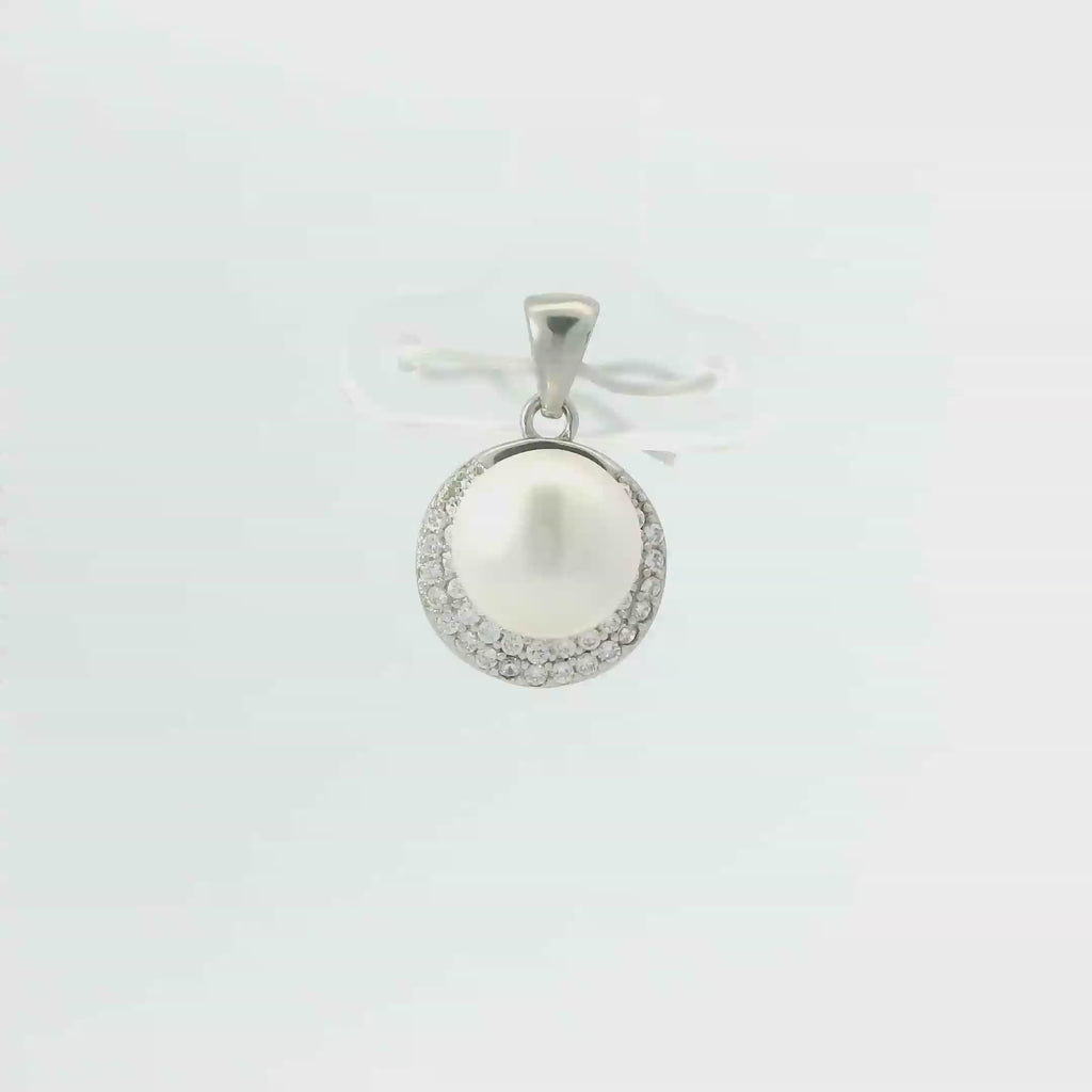 STRELING SILVER PEARL PENDANT