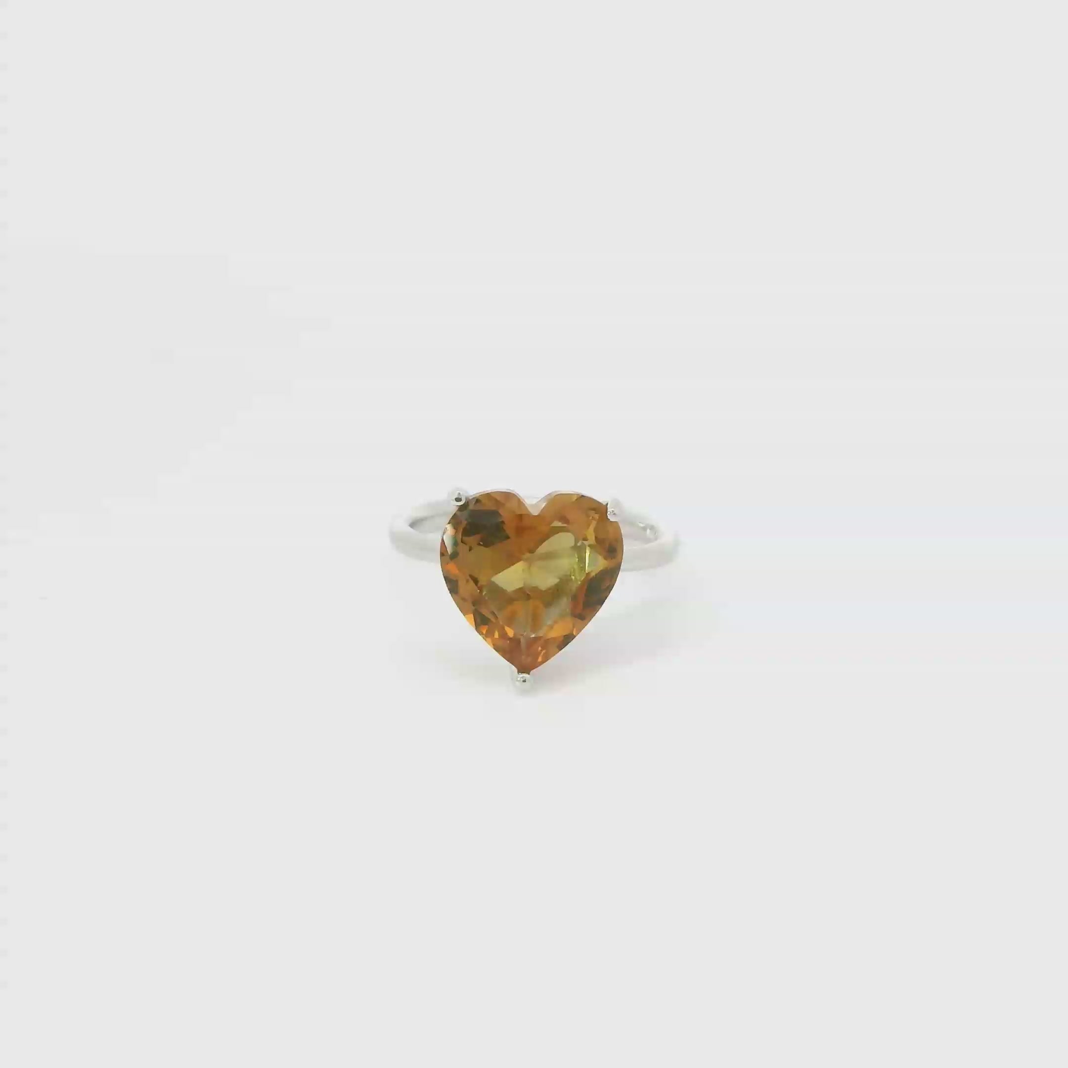 ZULTANITE RING, CUBIC ZIRCONIA STERLING SILVER , THE COLOR OF THE STONE CHANGES WITH DIFFERENT LIGHTING (HEART SHAPE)