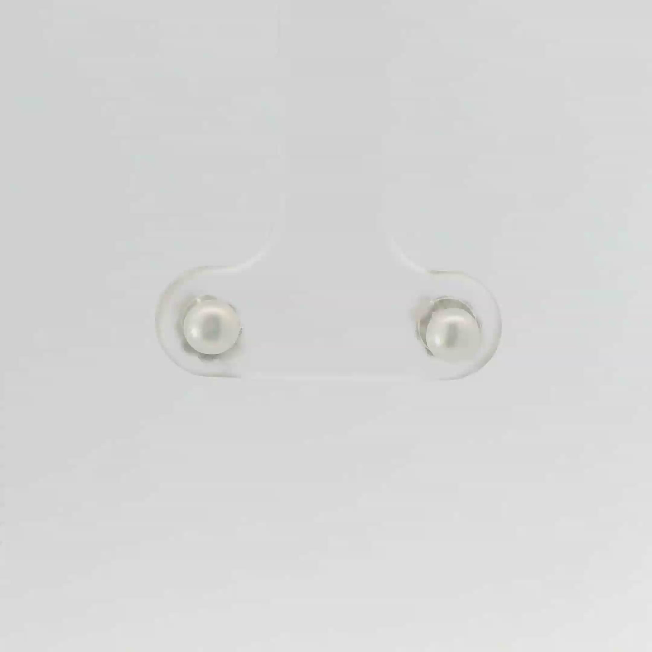 TINY PEARL STERLING SILVER EARRINGS (ROUND)