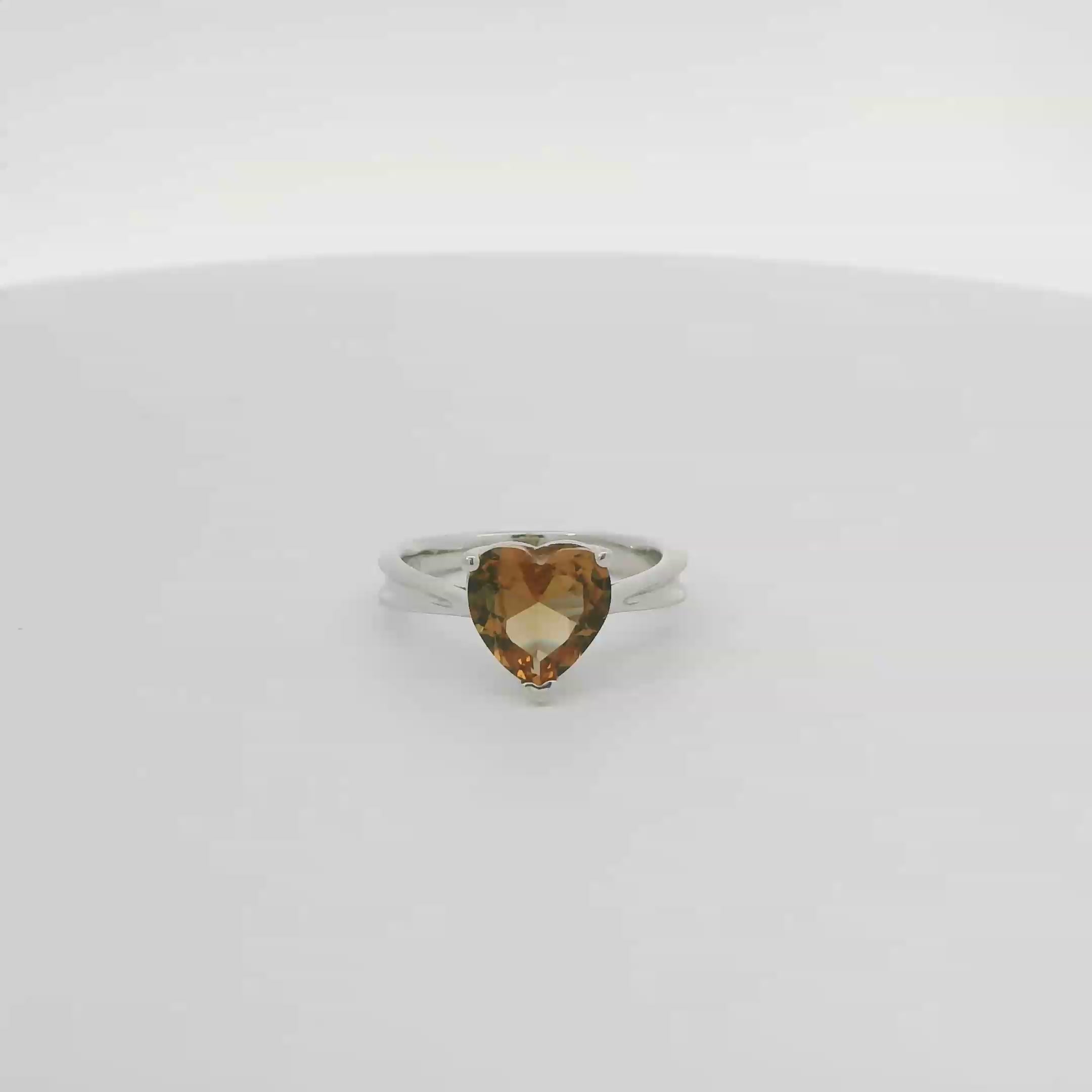 ZULTANITE RING, CUBIC ZIRCONIA STERLING SILVER , THE COLOR OF THE STONE CHANGES WITH DIFFERENT LIGHTING (HEART SHAPE)