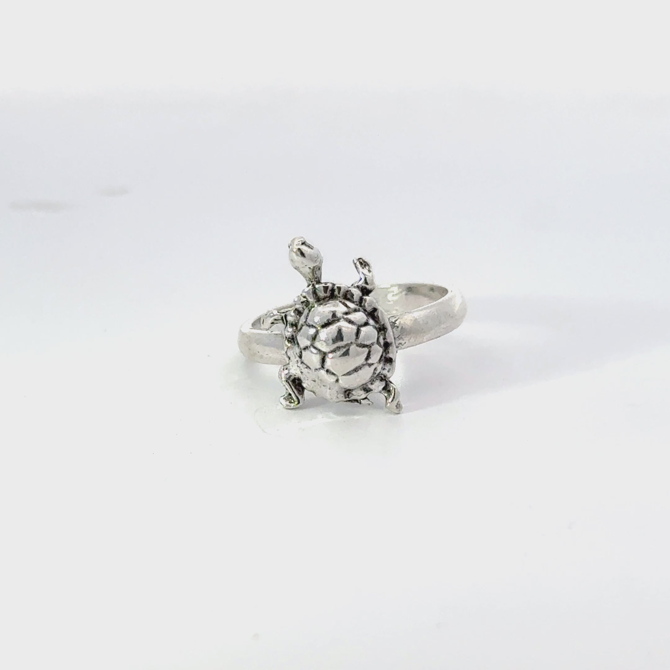 Sterling silver turtle ring