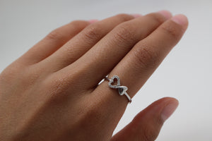 WHITE CUBIC ZIRCONIA STERLING SILVER RING (HEARTS)