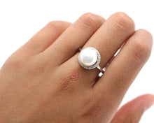 Load image into Gallery viewer, PEARL WITH CIRCLET STERLING SILVER RING