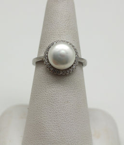 PEARL WITH CIRCLET STERLING SILVER RING