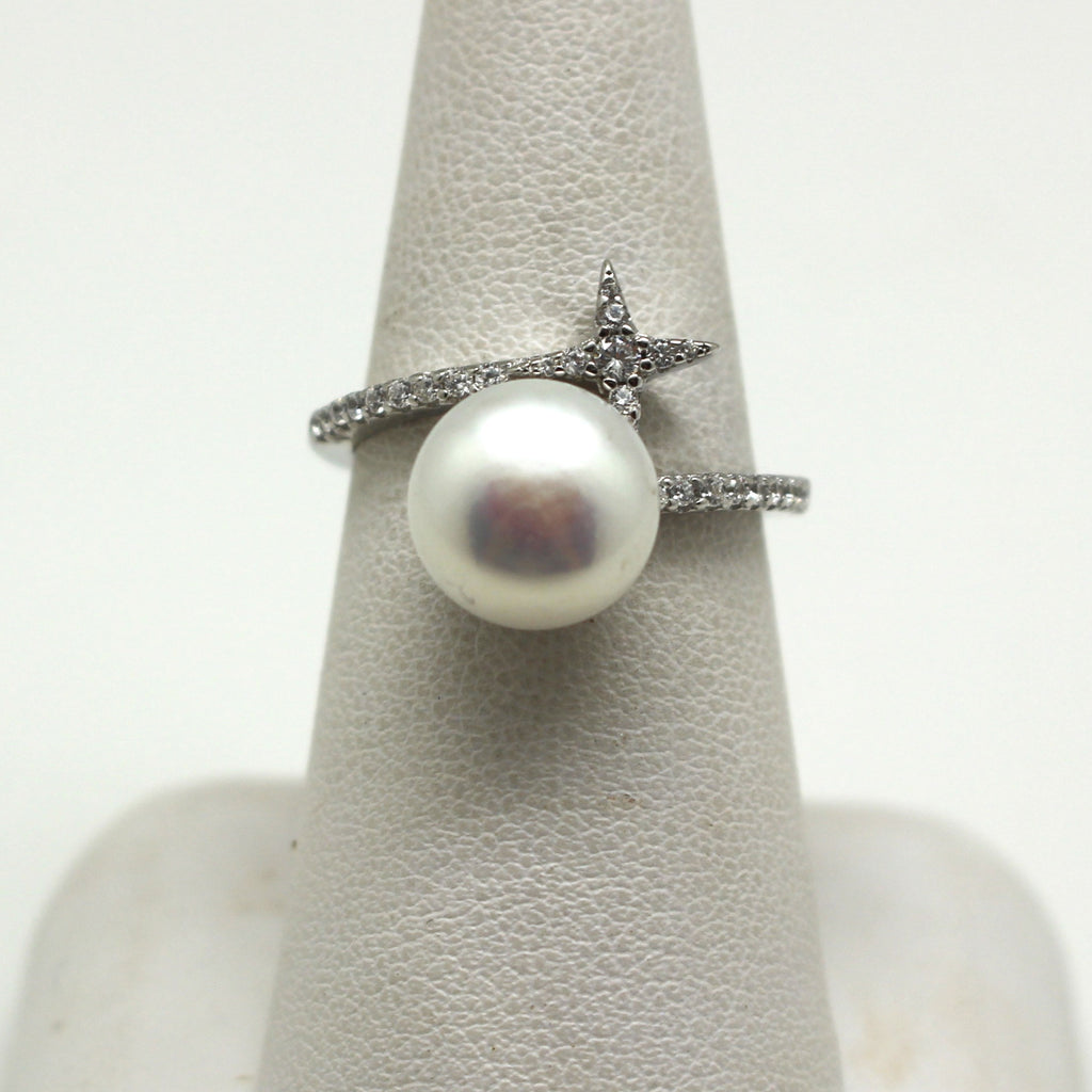 PEARL WITH CIRCLE STERLING SILVER RING