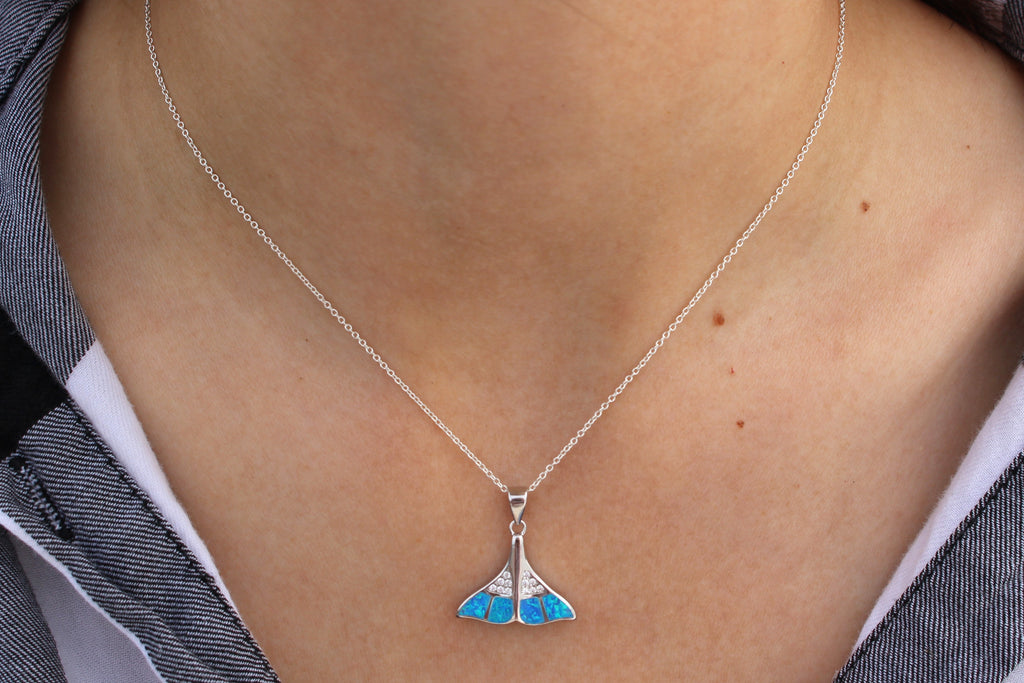 BLUE LAB OPAL STERLING SILVER PENDANT (TAIL)