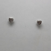 Load image into Gallery viewer, WHITE CUBIC ZIRCONIA STERLING SILVER EARRINGS (HEART)