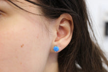 Load image into Gallery viewer, WHITE, BLUE, PINK LAB OPAL STERLING SILVER EARRINGS (ROUND)