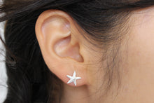 Load image into Gallery viewer, STARFISH STRELING SILVER EARRINGS