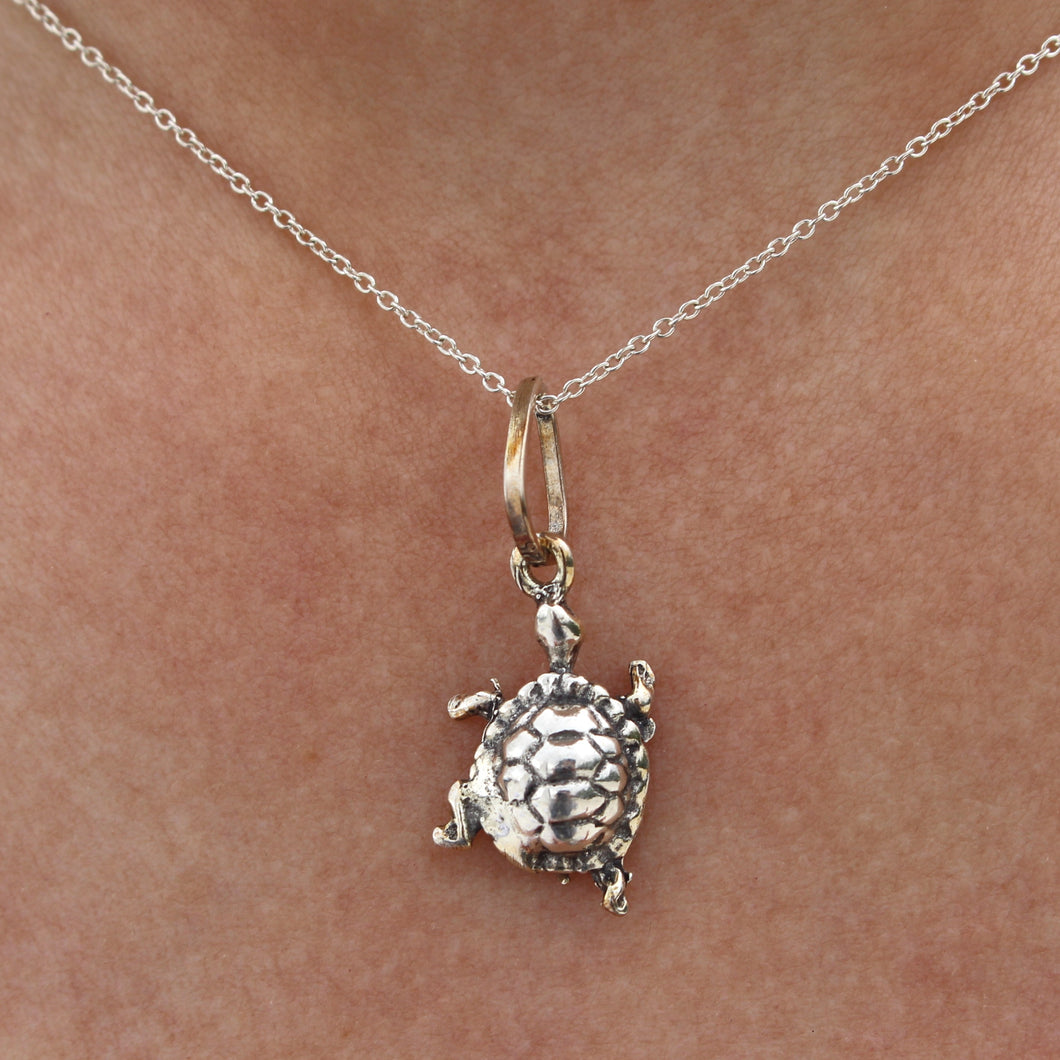 TURTLE STERLING SILVER PENDANT