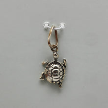 Load image into Gallery viewer, TURTLE STERLING SILVER PENDANT