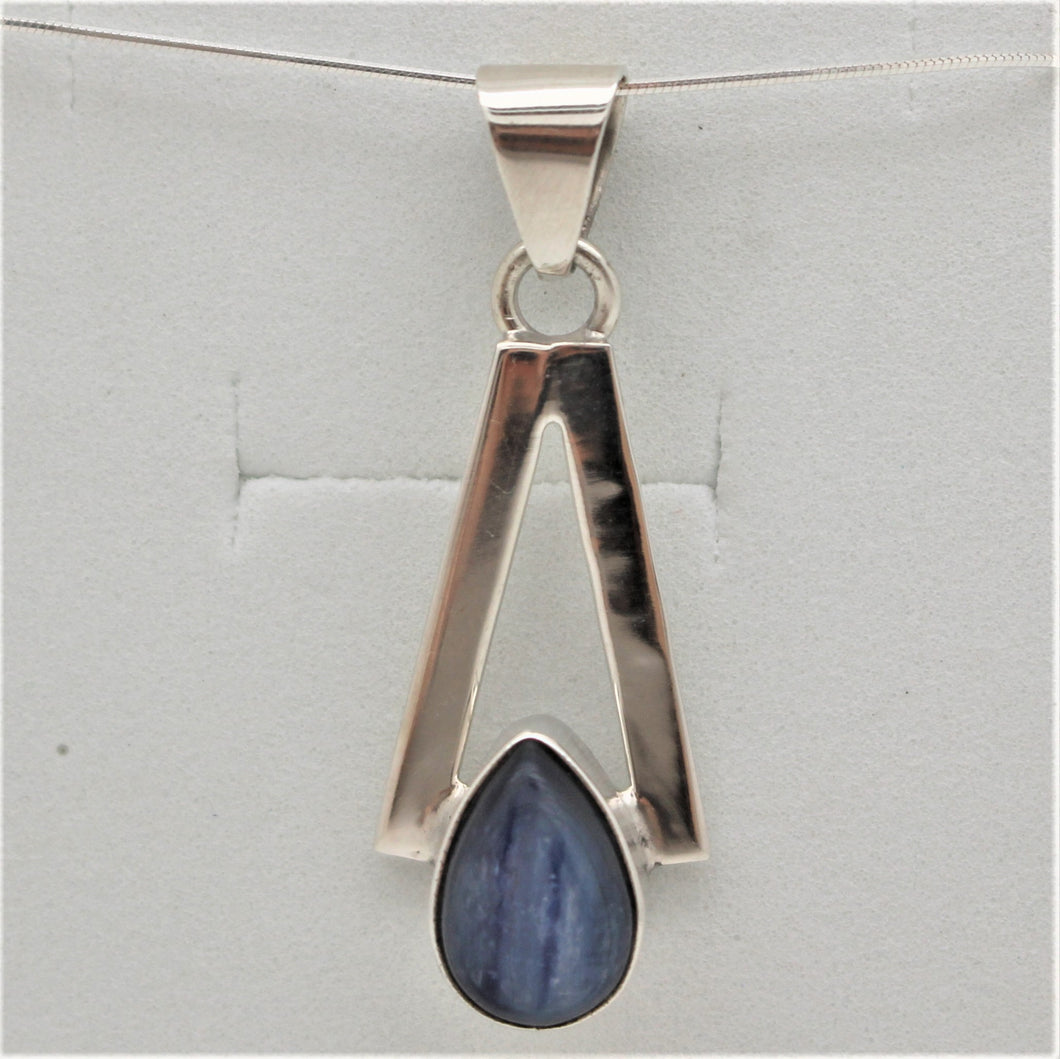 Kyanite Pendant - I1035