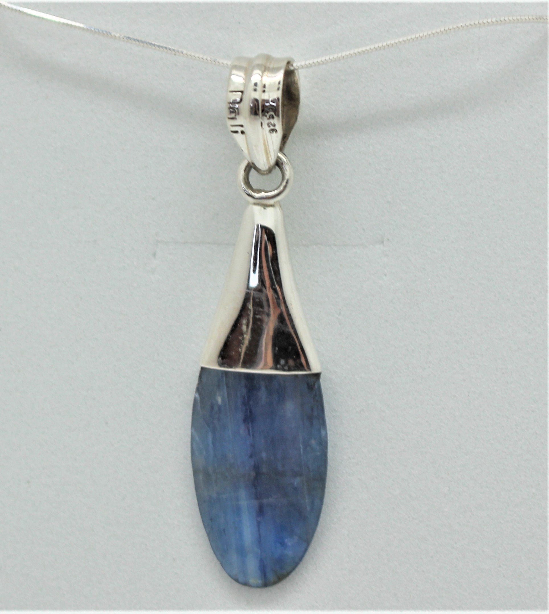 Kyanite Pendant - I1037