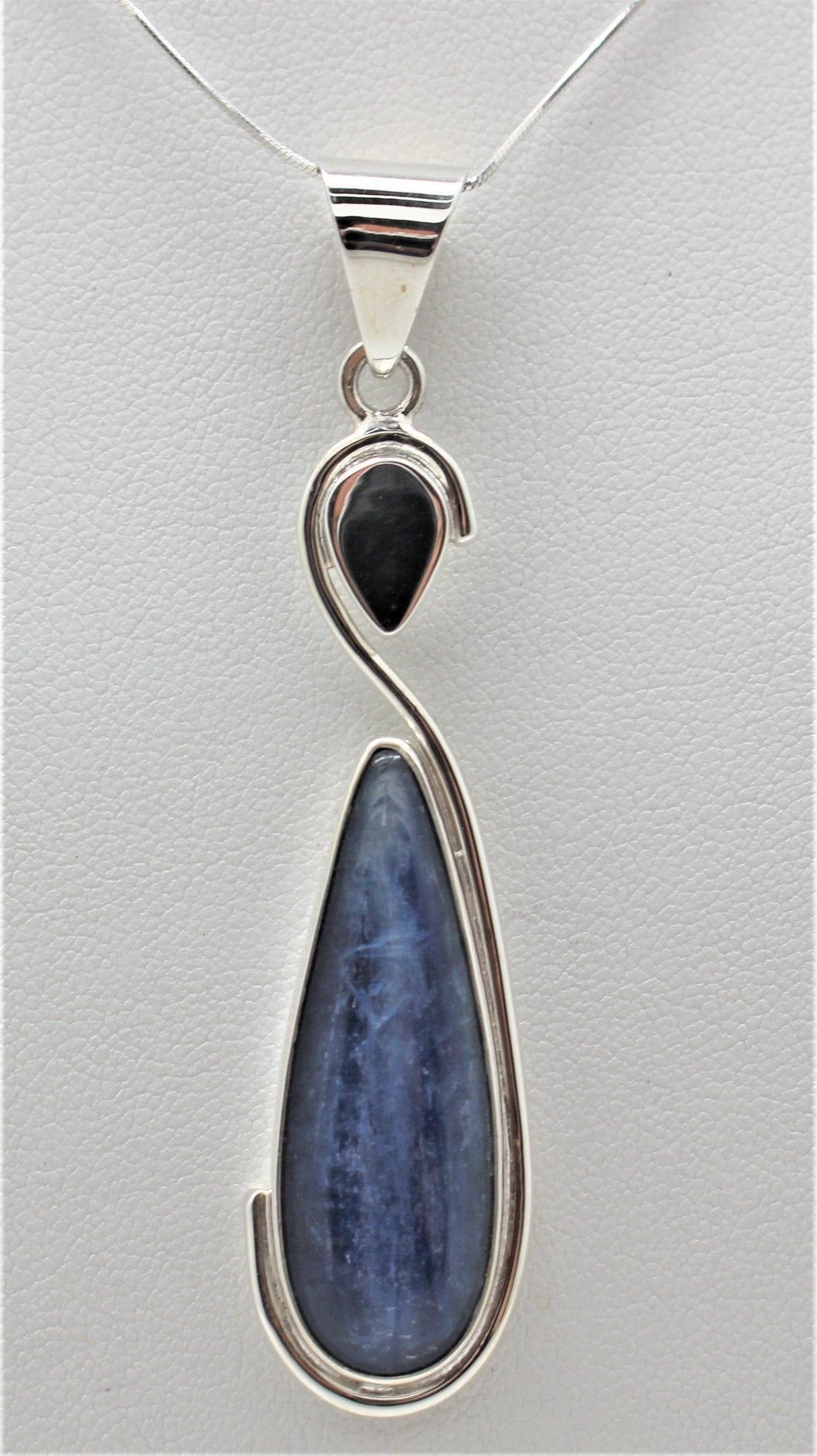 Kyanite Pendant - I1098