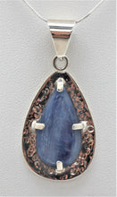 Load image into Gallery viewer, Kyanite Pendant - I1080