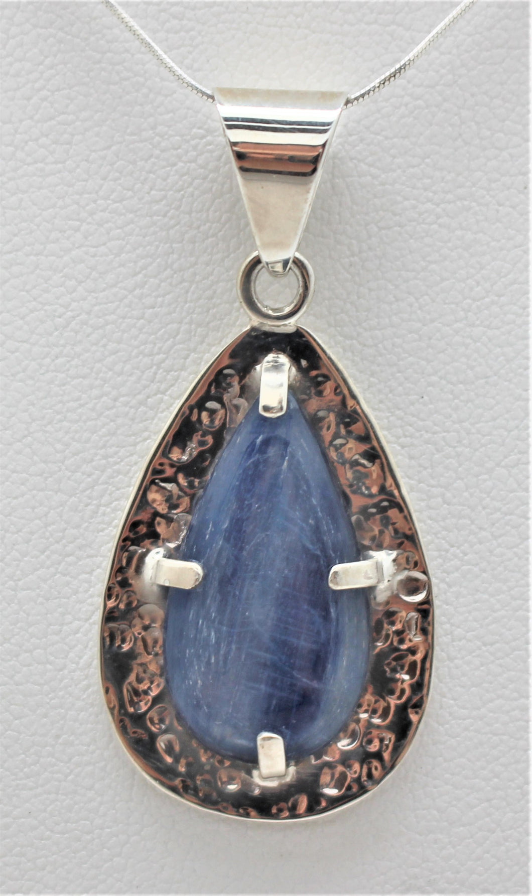 Kyanite Pendant - I1080