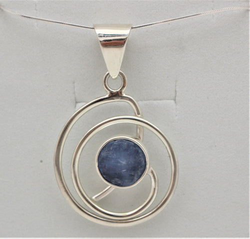 Kyanite Pendant - I1033