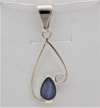 Load image into Gallery viewer, Kyanite Pendant - I1034